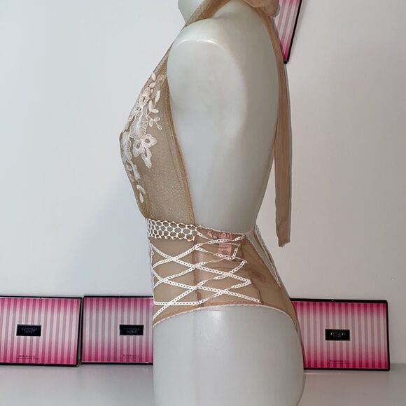 🔥NEW!! VICTORIA SECRET EMBROIDERED TEDDY - Picture 9 of 11